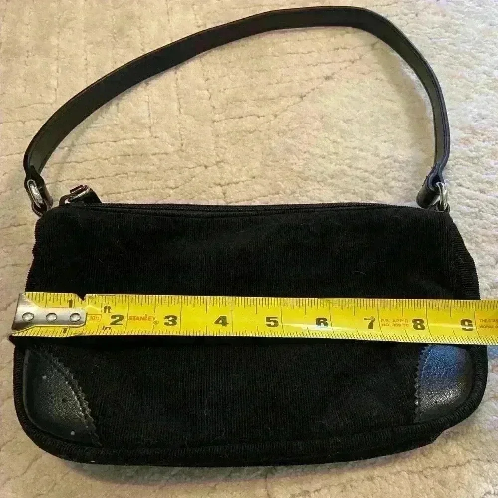 Vintage RELIC small black purse